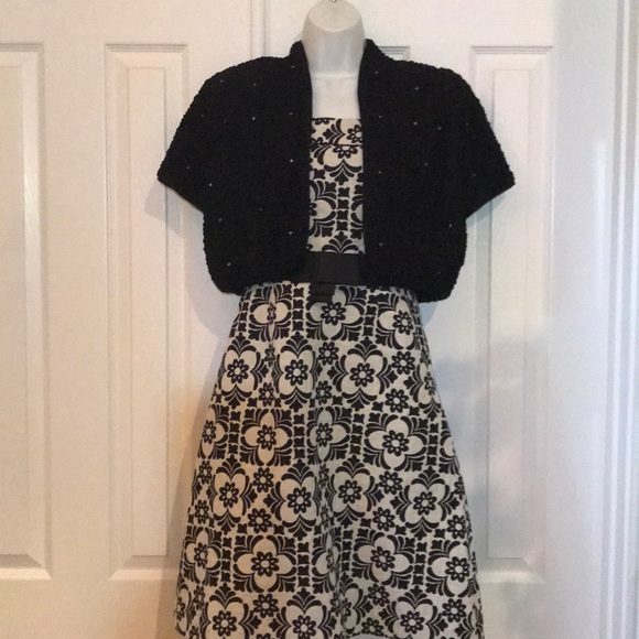 Cach’e cropped black jacket - Picture 2 of 6